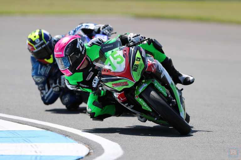Alfonso Coppola opnieuw het snelst, Scott Deroue zevende op vrijdagmiddag in Donington