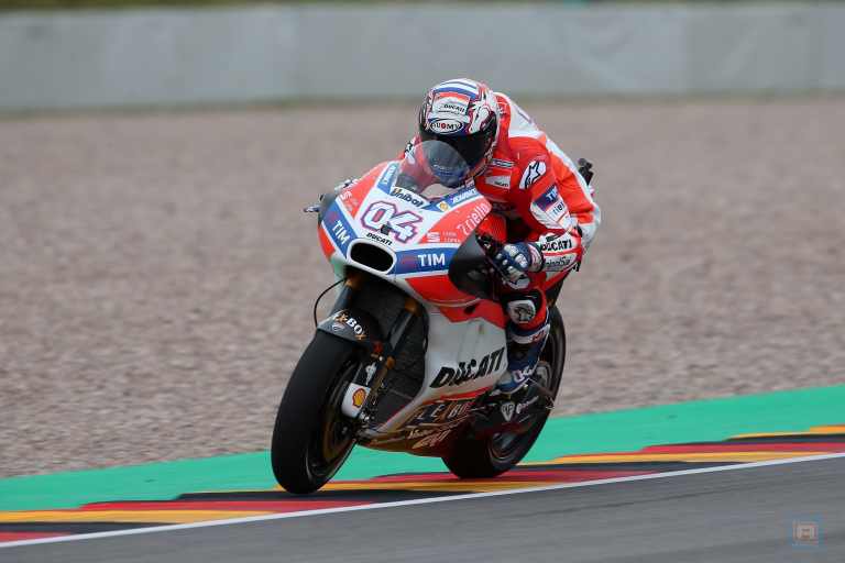 Andrea Dovizioso het snelst op vrijdagochtend in Duitsland
