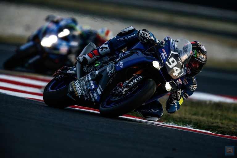 GMT94 Yamaha wint Slovakia Ring 8H World Endurance race