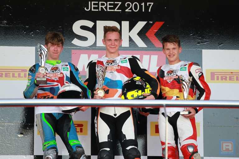 KTM RC Cup World Final: Van Straalen wint race 1 met 0,000 seconde verschil