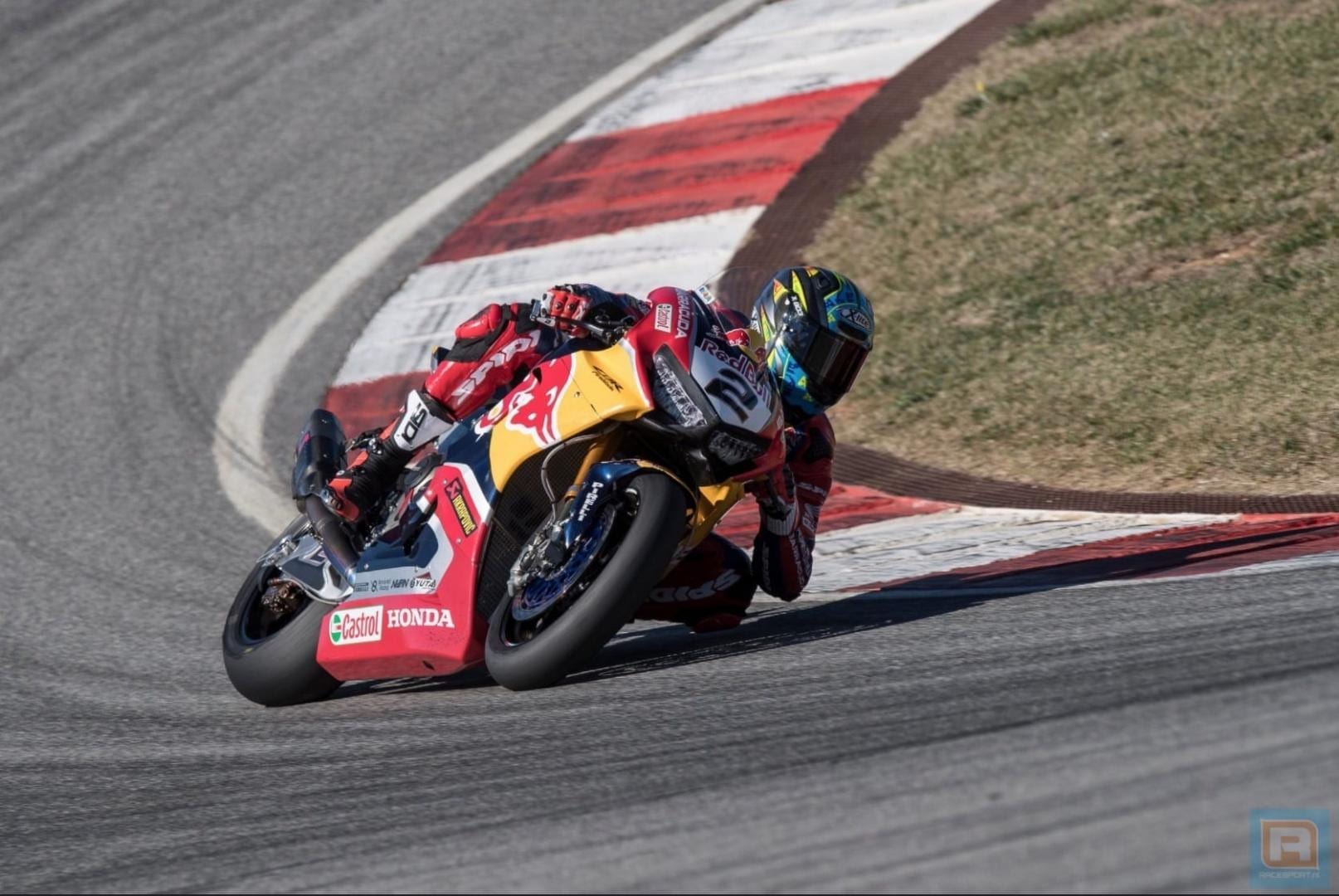 Rea het snelst, Camier, Lowes, Van der Mark en Razgatlioglu verrassen in Portimâo