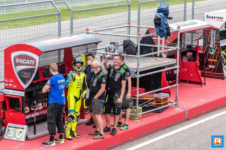 Vijfde startplaats voor Hartog in Imola: ‘Dit is super voor het hele team’