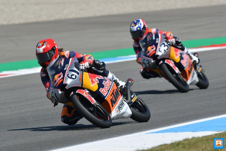Öncü broers domineren Red Bull MotoGP Rookies Cup kwalificatie in Assen
