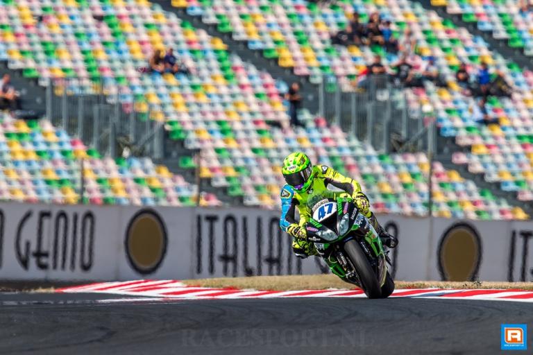 Rob Hartog op titelkoers na sterke trainingen in Magny Cours
