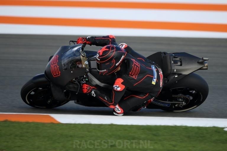 Jorge Lorenzo houdt kaken stijf op elkaar na Valencia Test