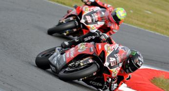 Scott Redding en Ducati domineren op Snetterton