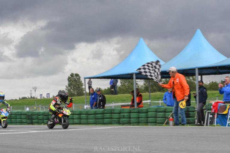 EK Mini Road Racing: Loris Veneman en Kiyano Veijer Europees kampioen