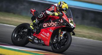 Bautista wint opmerkelijke eerste WorldSBK race in Argentinië, Van der Mark vierde