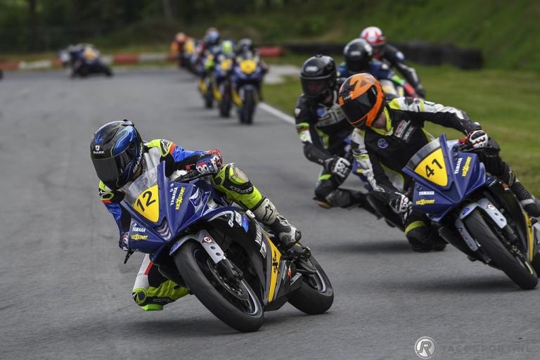 Yamaha KicXstart R125 Cup: Winst voor Kay van Steenbergen in Veldhoven